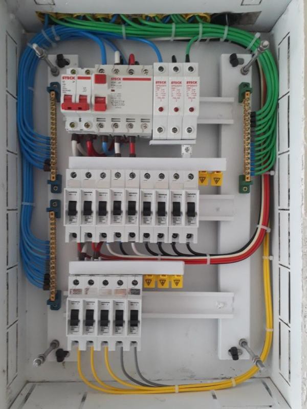Imagem ilustrativa de Empresa de instalação eletrica industrial